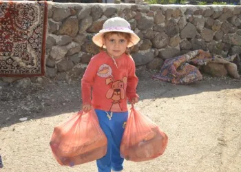 Yeryüzü doktorlarından ihtiyaç sahiplerine 9 bin kişilik iftariyelik kumanya yardımı