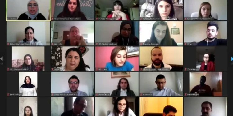 Yunus Emre Ensti̇tüsü, Uluslararası Konuşma Kulübünde 25 Ülkeden 30 Öğrenci̇yi̇ Bi̇r Araya Geti̇rdi̇