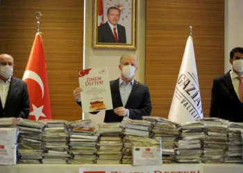 ’Zimem’ geleneği ile 22 mahallede 240 veresiye defteri satın alındı