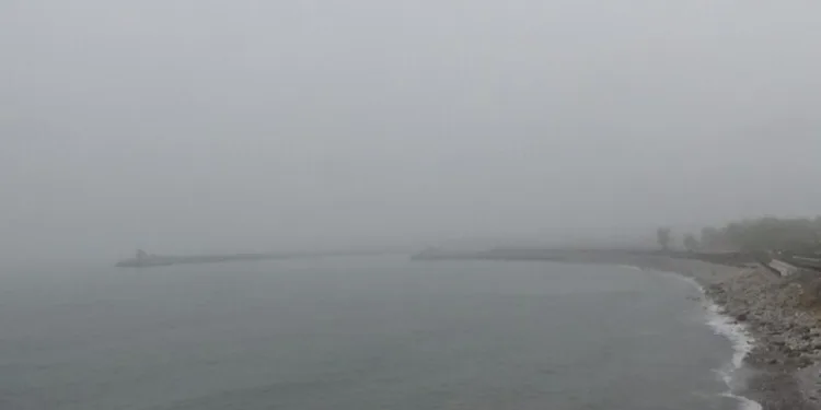 Zonguldak’ta etkili olan sis görüş mesafesini düşürdü