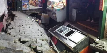 İstanbul Ortaköy’de kumpircilerin olduğu sokak böyle çöktü
