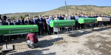 Bursa’da selde hayatını kaybedenler toprağa verildi