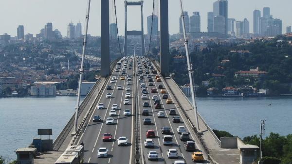 İstanbul Valisi vaka sayısının en çok düştüğü ilçeleri açıkladı