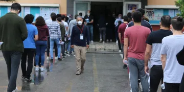 Sınavda fenalaşan öğrencinin testi pozitif çıktı