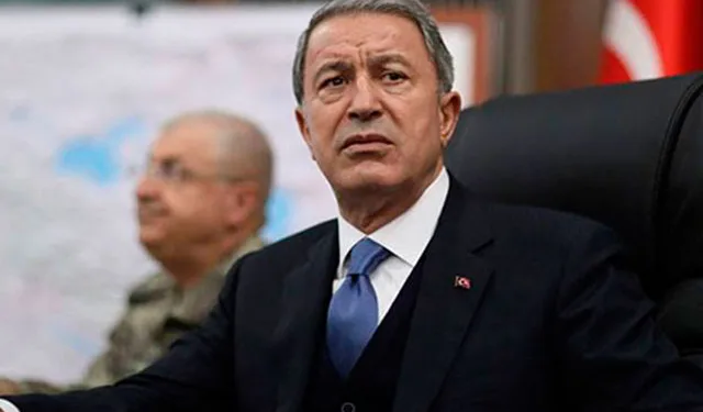 Bakan Akar: Teröristlerin inleri başlarına yıkıldı