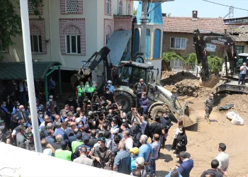 Bakan Soylu ve Pakdemirli bölgede incelemelerde bulundu