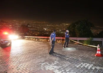 Bursa’da Z yolunda silahlı kavga: 2 kişi ağır yaralı