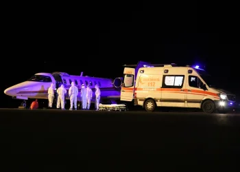 Covid-19 hastası Türk vatandaşlar Bursa’ya getirildi