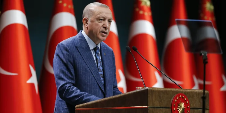Son Dakika: Kısa çalışma ödeneği süresi 1 ay uzatıldı