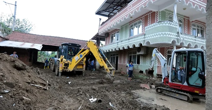 Bursa’da sel bölgesi için seferberlik