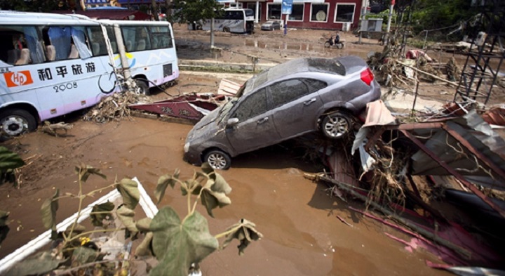 Çin'de sel felaketi: 12 ölü