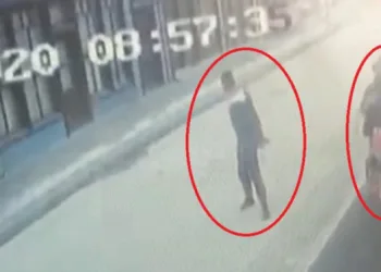 Bursa’da hırsızlık için girdikleri kafeden kahve içip çıktılar