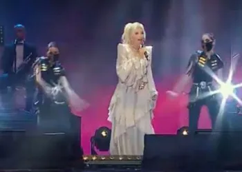 ‘Ajda’ konserini 1967 kişi izledi