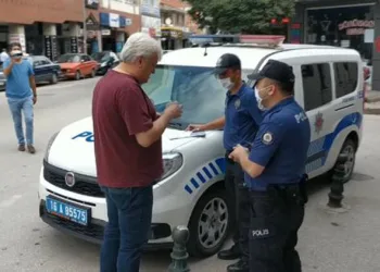 Bursa’da maske takmayanlara ceza yağdı