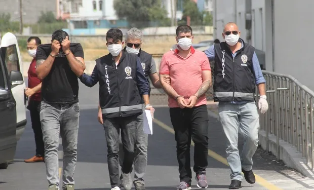 Araçlarında vurulmuşlardı, 25 yıl sonra gelen abla intikamı