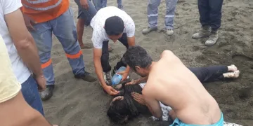 Rip akıntısına kapılan kadın böyle kurtarıldı