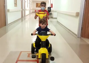 8 yaşındaki Arda’ya 4 ay arayla iki kez ilik nakli yapıldı