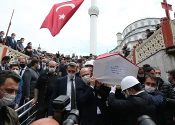 Bursalı şehit polis son yolculuğuna uğurlandı