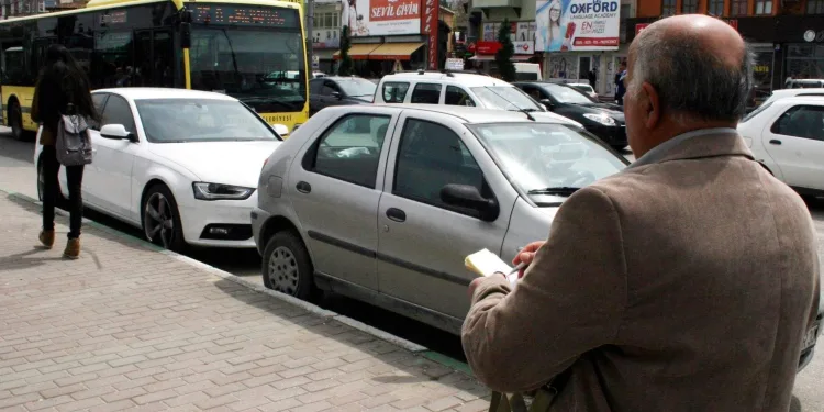 Fahri trafik müfettişleri 4,2 milyon sürücüye ceza yazdı