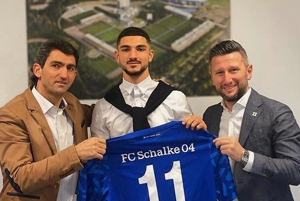 Hakan Çalhanoğlu'nun kuzeni Schalke 04'te