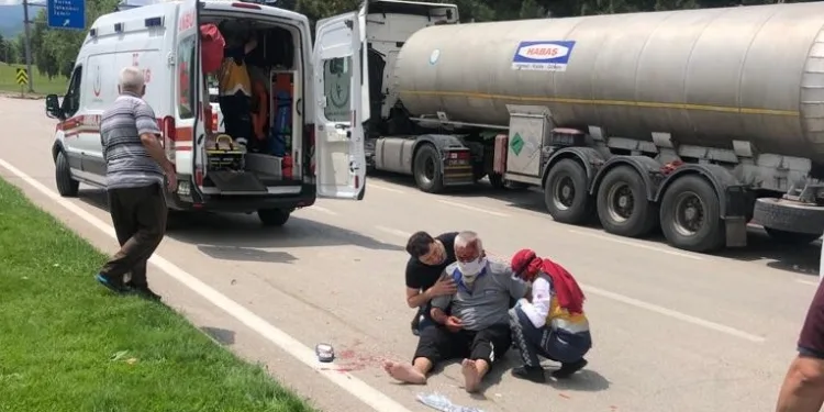 Bursa’da vicdansız sürücü yaşlı adama çarpıp kaçtı