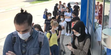 Bu kuyruk ne indirim ne de alışveriş kuyruğu