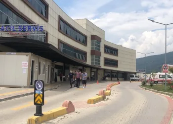 Bursa’da 61 işçi yedikleri yemekten zehirlendi