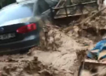 Bursa Orhangazi’deki sel felaketi kamerada