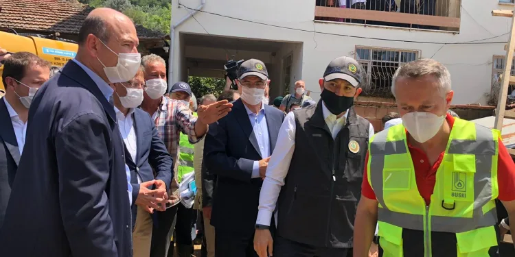 Bakan Soylu: “Yaraların sarılması için gerekli adımlar atılıyor”