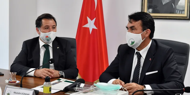 Bursaspor yönetimi Osmangazi Belediyesi’ni ziyaret etti