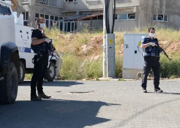 Vaka görülmeyen mahalle karantinaya alındı