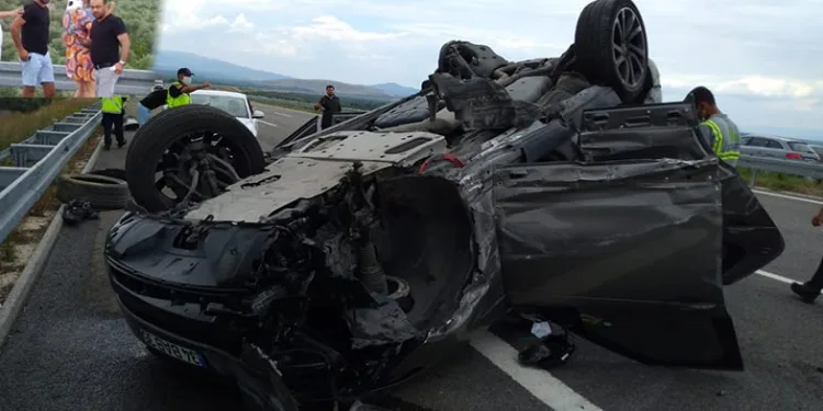 Şarkıcı Alişan Manisa’da trafik kazası geçirdi