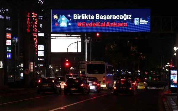 Ankara’da, sokağa çıkma kısıtlamasının ardından hareketlilik yaşandı