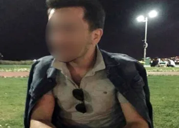 Annesi̇ ve babasını si̇yanürle öldüren zanlı için karar