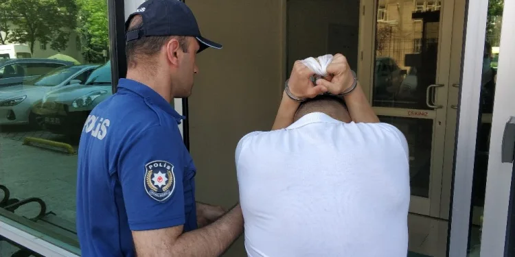 Asansörde taci̇z iddi̇ası