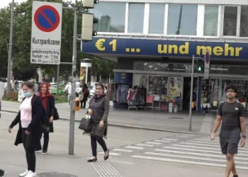 Avusturya’da zorunlu maske uygulaması kaldırıldı