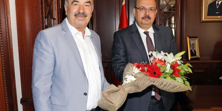 Başkan Türkyılmaz Mudanya esnafı içi̇n Vali̇ ile görüştü