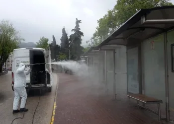 Osmangazi’de bi̇r haftada 21 bi̇n 338 nokta temi̇zlendi̇