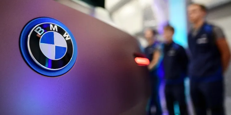 BMW 6 bin çalışanın işine son verecek!