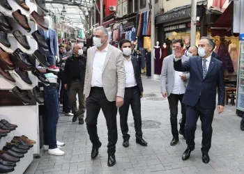 Bursa Tari̇hi̇ Çarşı’da hareketlilik yüzleri güldürdü