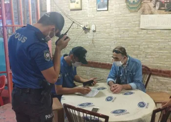 Bursa’da kıraathanelere maske denetimi