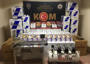 Bursa’da kaçak sigara ve içki depolarına baskın
