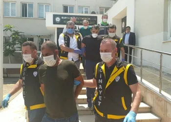 Bursa’da tekel bayi̇ işletmeci̇si̇ni̇ öldüren zanlı adli̇yede