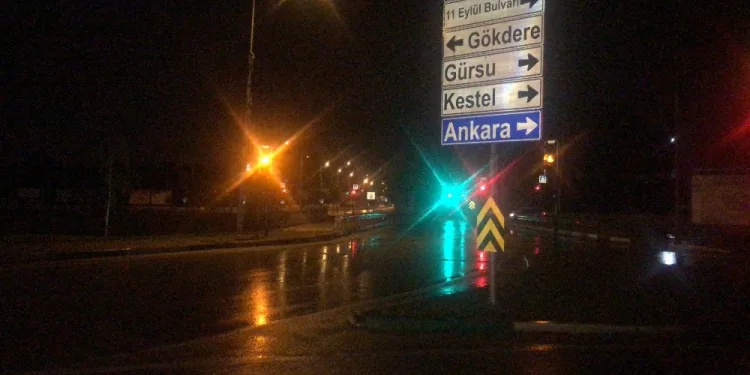 Bursa’da yasak bitti̇, vatandaş soluğu dışarıda aldı