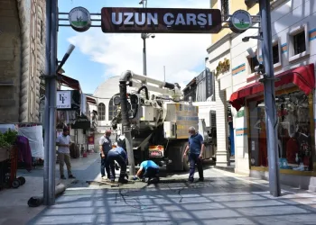 BUSKİ’den Kapalıçarşı’da temizlik çalışması