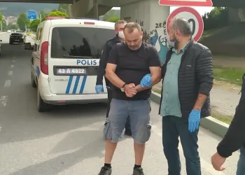 Bursa’da eşini öldüren zanlı, şehir dışında yakalandı!