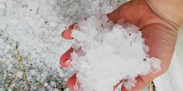 İznik’i önce dolu, ardından da sel vurdu!