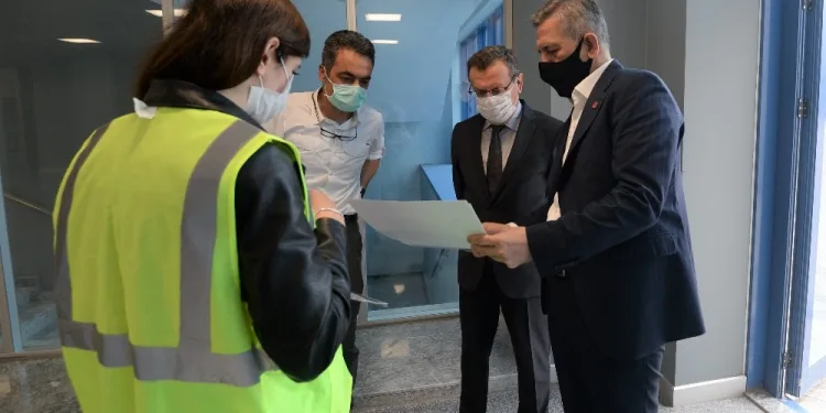 BUÜ Rektörü Kılavuz, GUHEM’i zi̇yaret etti̇