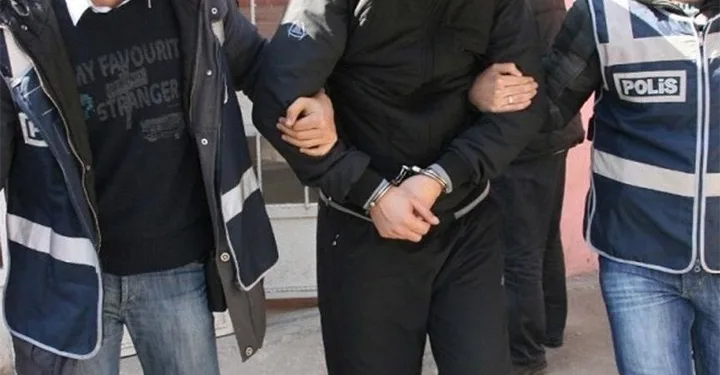 Bursa’da şüpheli araçtan uyuşturucu ve tabanca çıktı