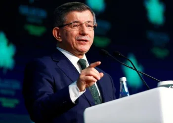 Davutoğlu’dan kredi paketine sert eleştiri